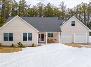 228 Silver Pine Ln, Tamworth, NH 03886