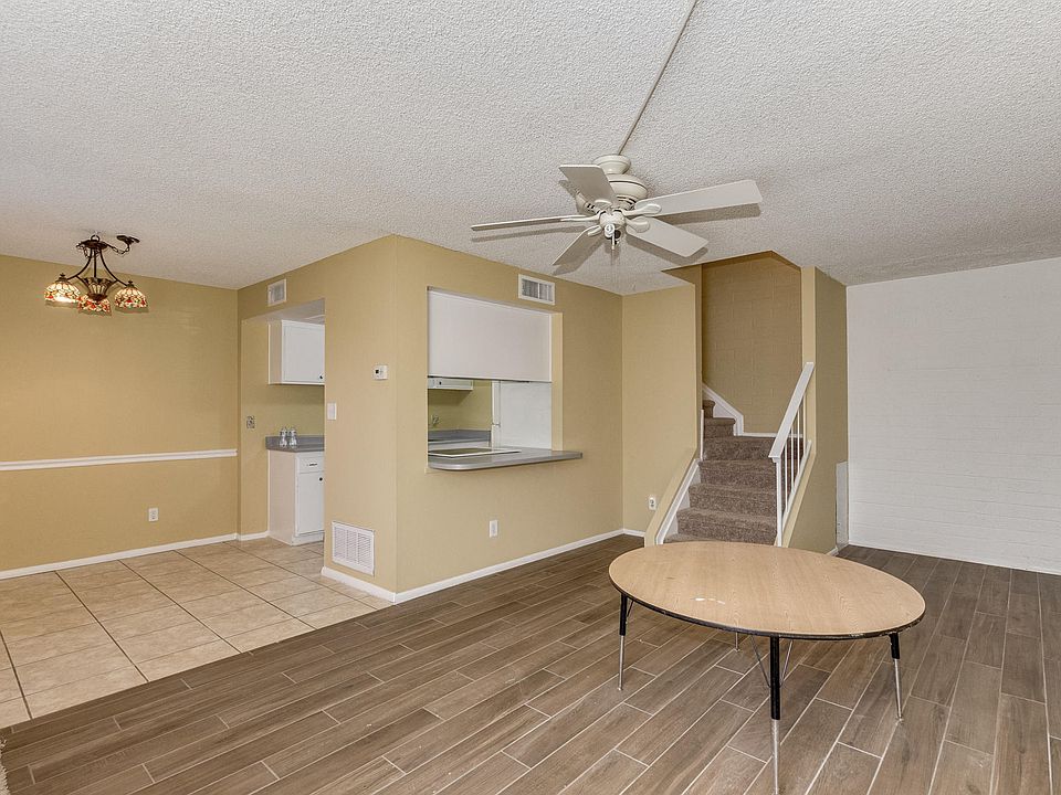 1st image of 8438 N 34th Dr