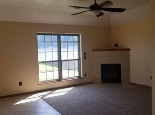 220 SE 2nd St, Moore, OK 73160