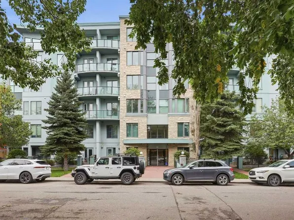 328 S 21st Ave SW #210, Calgary, AB T2S 0G8
