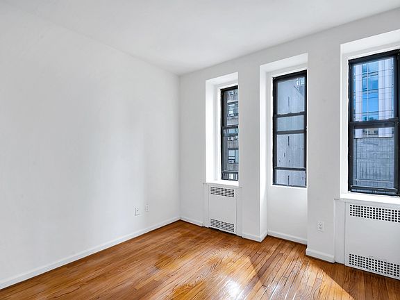 5th image of 121 Madison Ave APT 3G