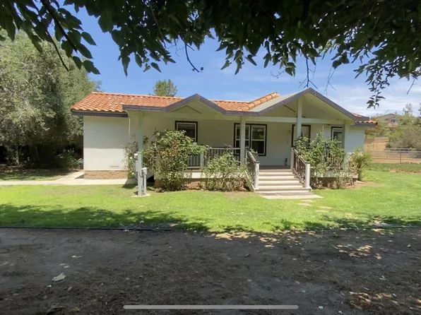 175 Walnut Hills Dr, San Marcos, CA 92078