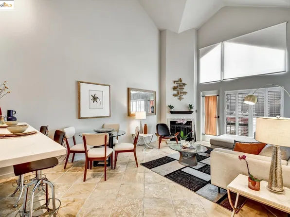 245 Perkins St APT 64, Oakland, CA 94610