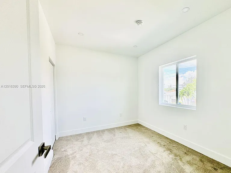 8005 NW 14th Ct #8005 — Photo 15