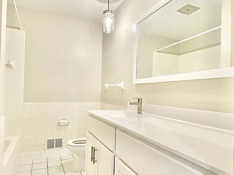 3043 Inglewood Ave S — Photo 16