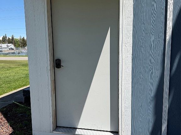 3rd image of 505 Montana St APT 1