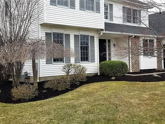 2nd image of 34 Eaglewood Cir