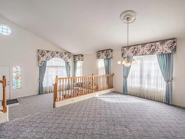 8939 Dove Cove Dr — Photo 5
