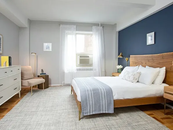 390 1st Ave, New York, NY