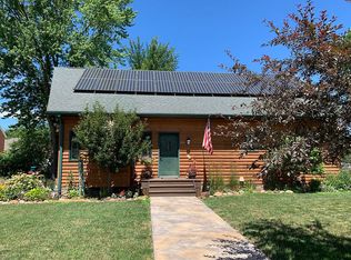 404 Vernon St, Decorah, IA 52101