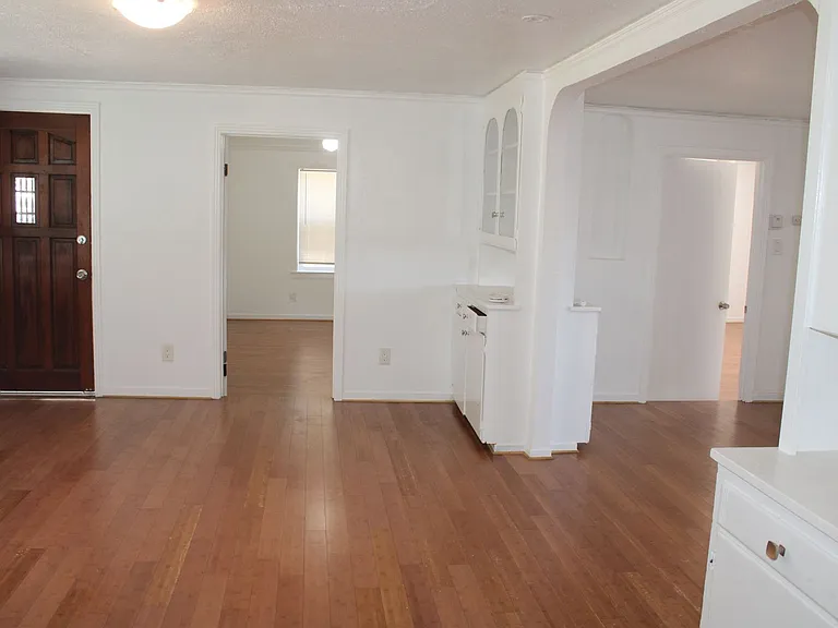 608 Union St — Photo 14