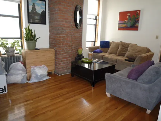 Rented by New Yorker Realty | media 8