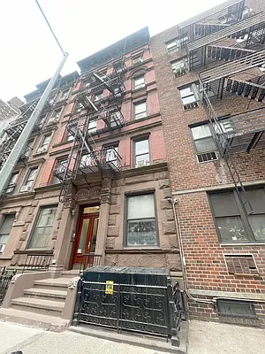 Rented by YKLL LLC | media 15