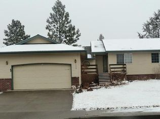1218 SE Shadowood Dr, Bend, OR 97702
