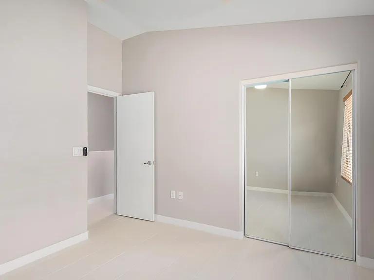 2402 E 5th St #1718 — Photo 19