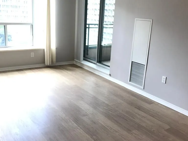887 Bay St #1009 — Photo 8