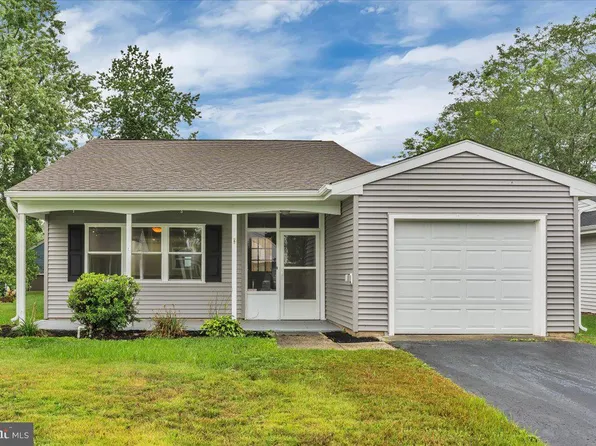 39 Chelsea Pl, Vincentown, NJ 08088