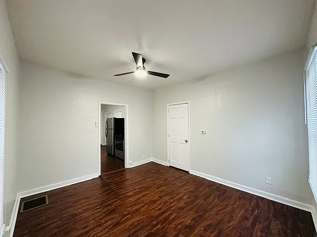 2 bed, 750 sqft, $1,300 — Photo 4