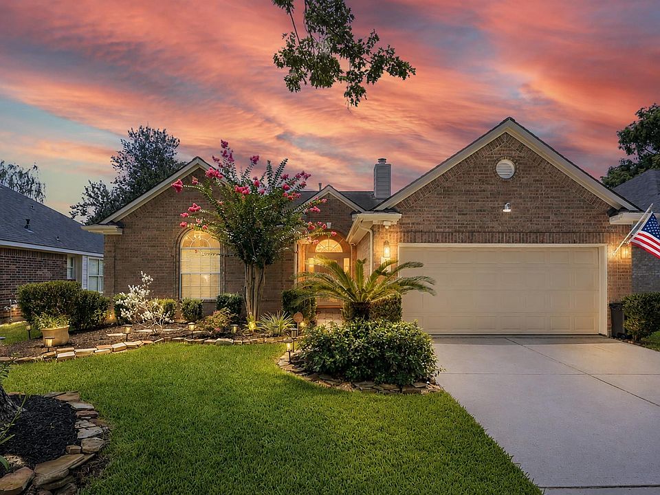 1st image of 10211 Wildwood Park Ln
