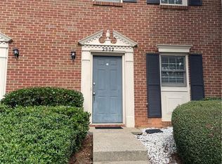 2902 Webb Bridge Rd, Alpharetta, GA 30009