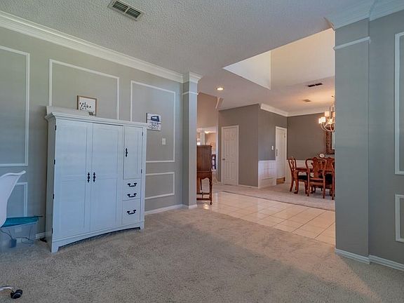 3rd image of 2105 Helmsford Dr