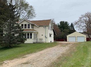 128 S Green Bay Ave, Gillett, WI 54124