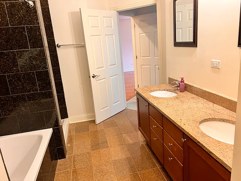 2801 W Ardmore Ave #3C — Photo 29