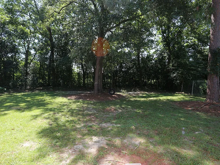 226B Courtney Way — Photo 28