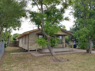 1233 Mendoza St, Corpus Christi, TX 78416