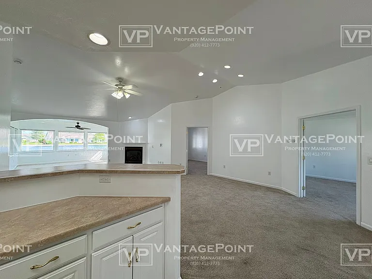 1684 Twin Lakes Cir #1 — Photo 6
