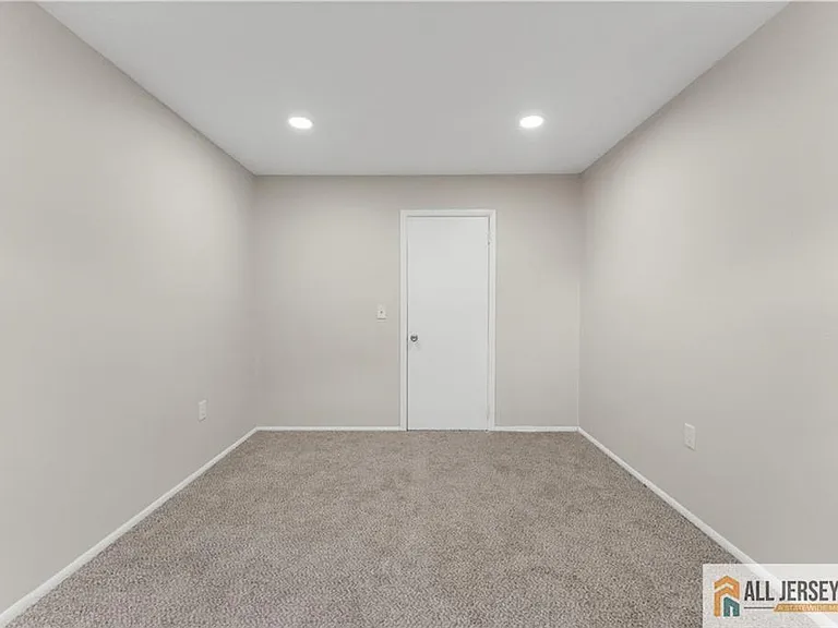 103 1st Ave #2 — Photo 11