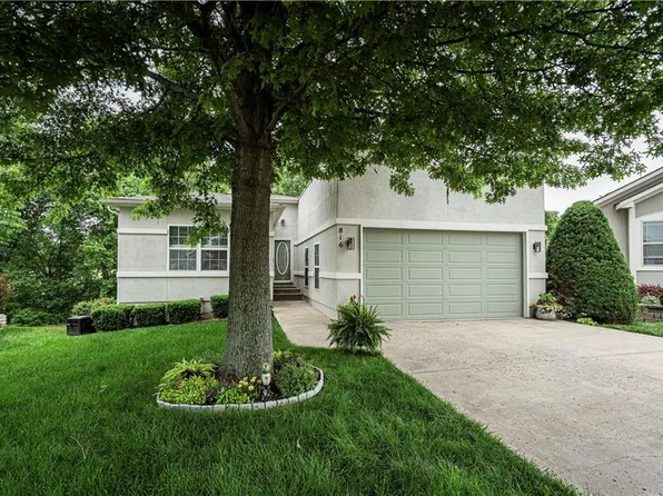 816 NE Sonora Valley Cir, Blue Springs, MO 64014