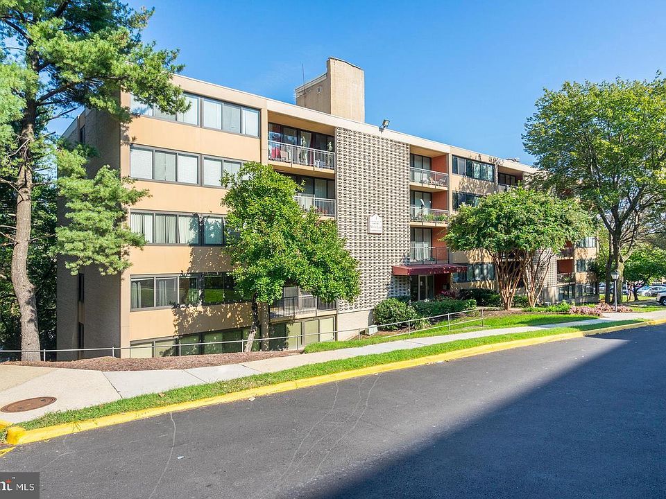 1st image of 4 S Van Dorn St APT 206