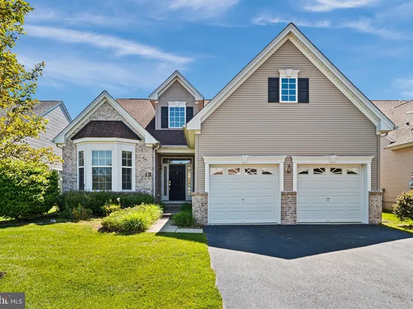 13 Norton Ave, Hightstown, NJ 08520