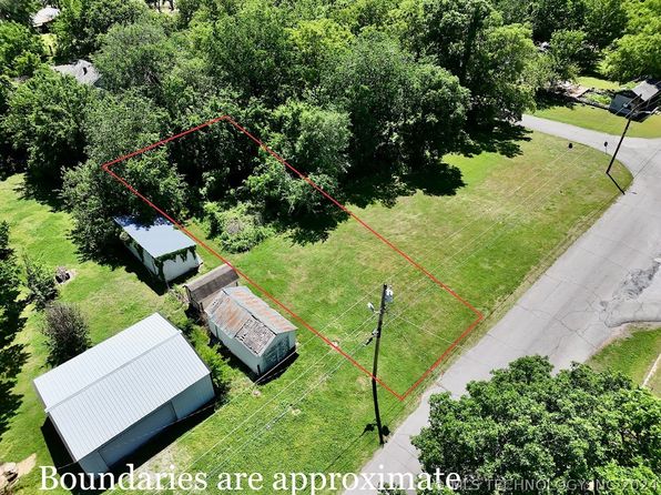 210 W Frontier St, Salina, OK 74365