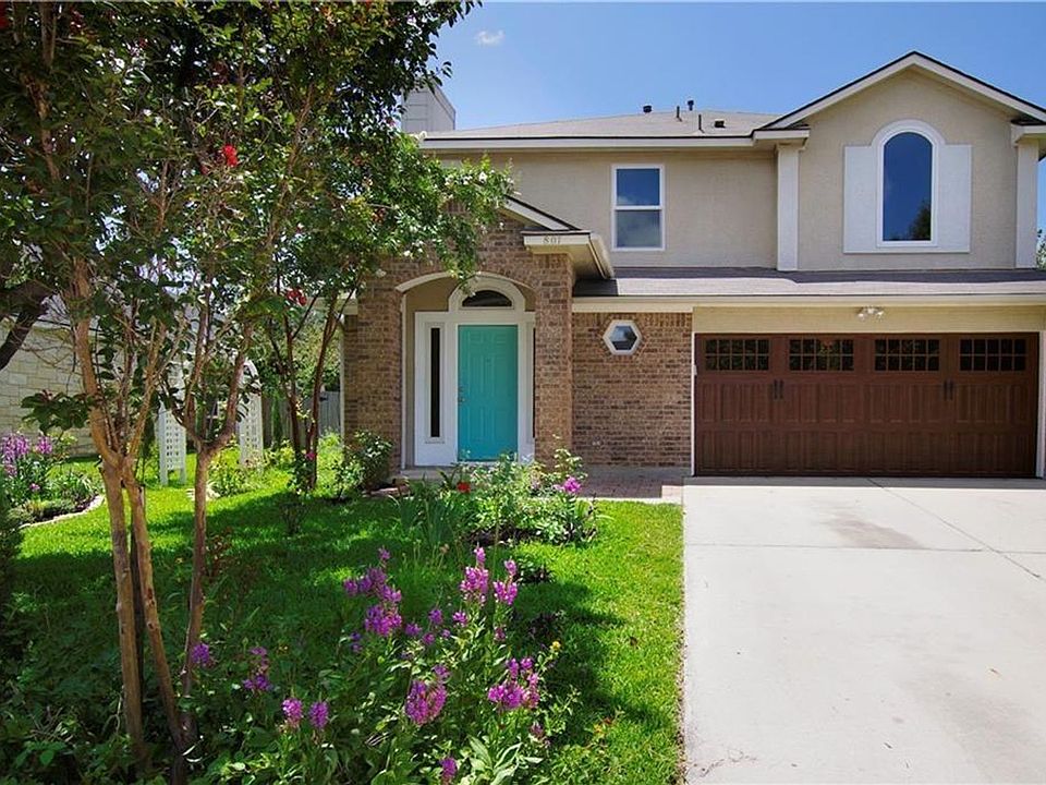 1st image of 807 Camino Real Dr