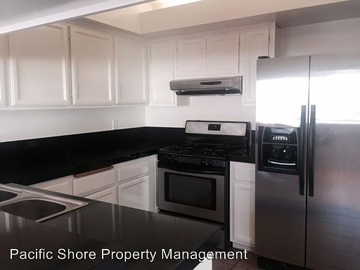 4th image of 630 E Cypress Ave