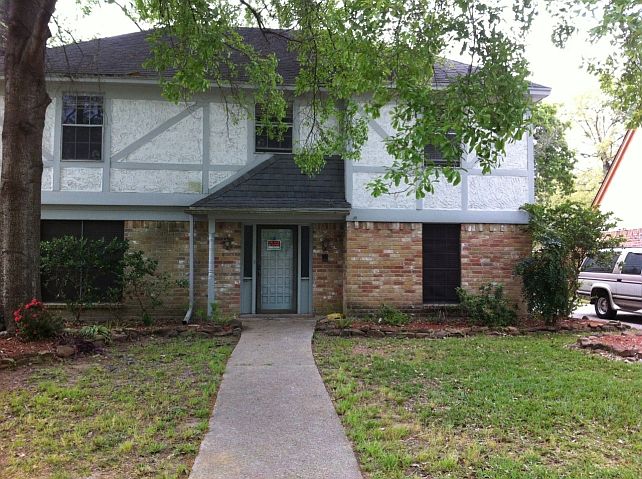 1st image of 19522 Shinwood Dr