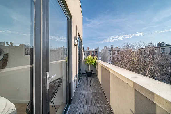 Sold by Compass | media 27