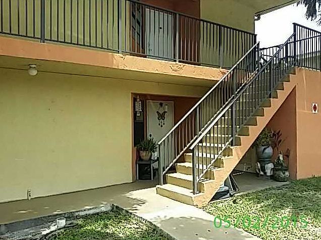 1st image of 4200 Lakeside Dr