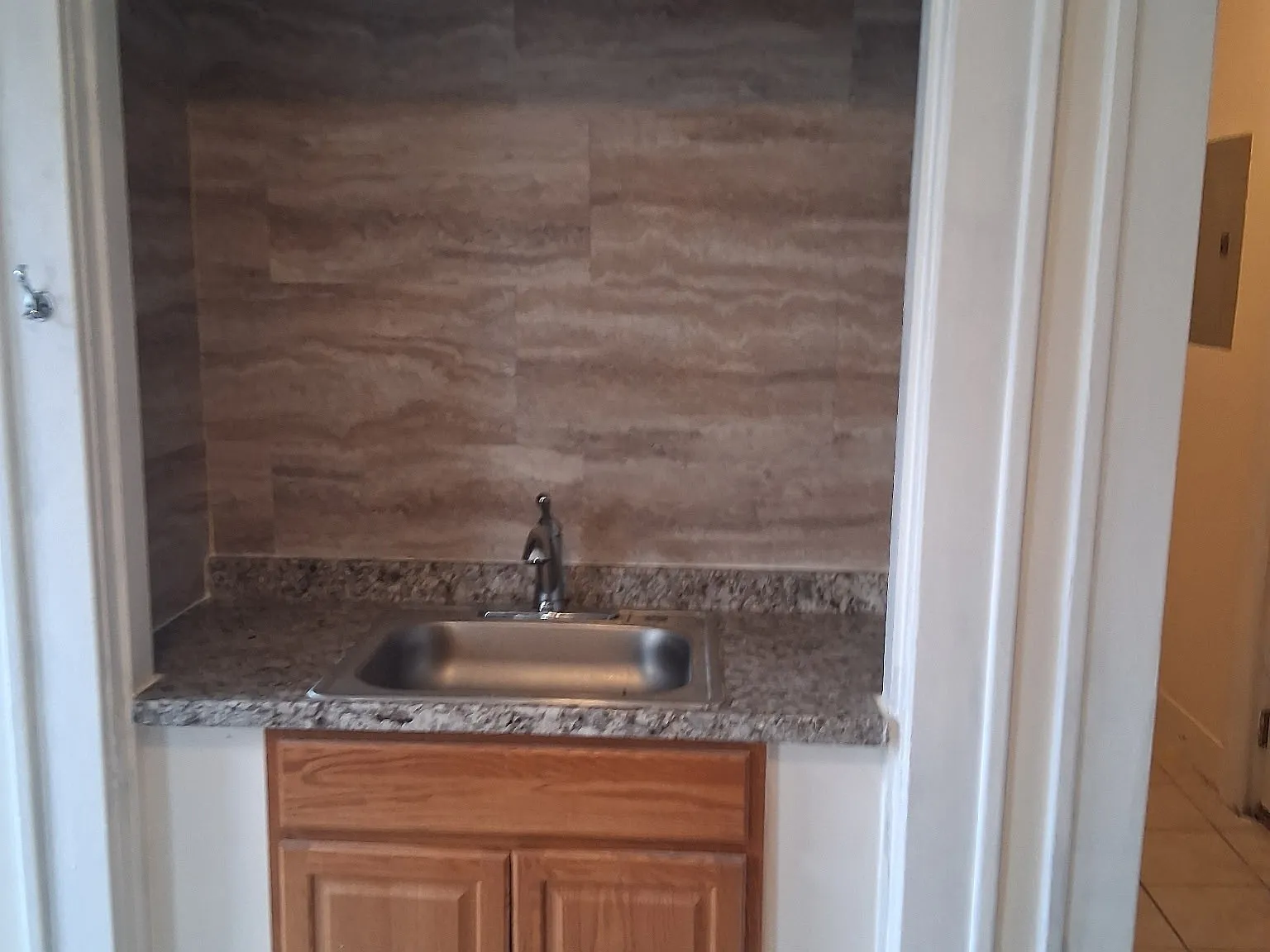 2 bed, 900 sqft, $1,650 — Photo 2