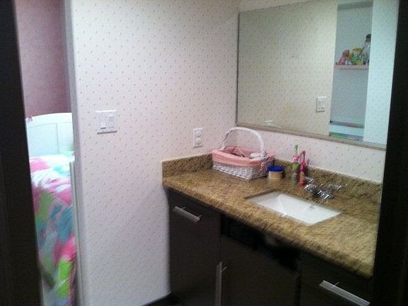5th image of 1631 Chipinque St