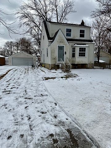 1st image of 151 Country Club Dr