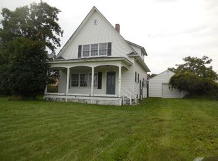 9 E Shore Rd N, Grand Isle, VT 05458