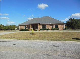 2202 Albert Broadfoot St, Bonham, TX 75418