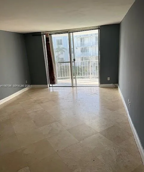 488 NW 165th Street Rd #B408 — Photo 4