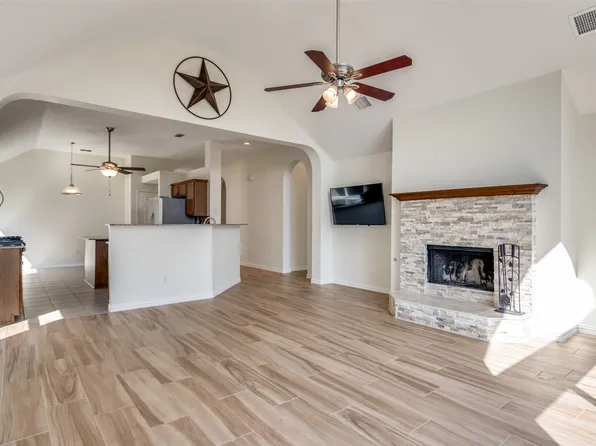 7120 Hillshire Ln, Sachse, TX 75048