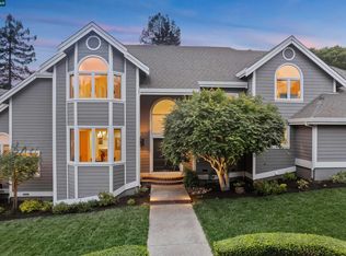 5 Pine Tree Ln, Orinda, CA 94563