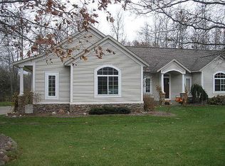 9352 Garden Gate Ct NE, Rockford, MI 49341