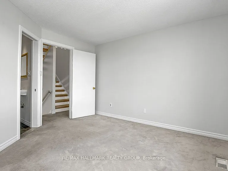 261 Bruyere St — Photo 19